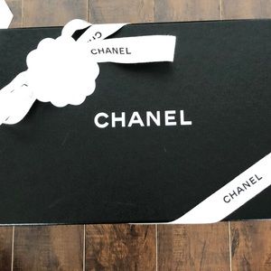 RARE - CHANEL box, ribbon, shopping bag, camellias